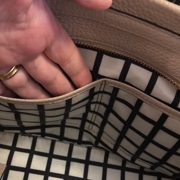 EUC Kate Spade leather convertible crossbody bag - Picture 6 of 11